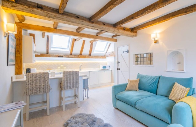 Stable Annex Bisham - Vibrant 1 Bed With Parking