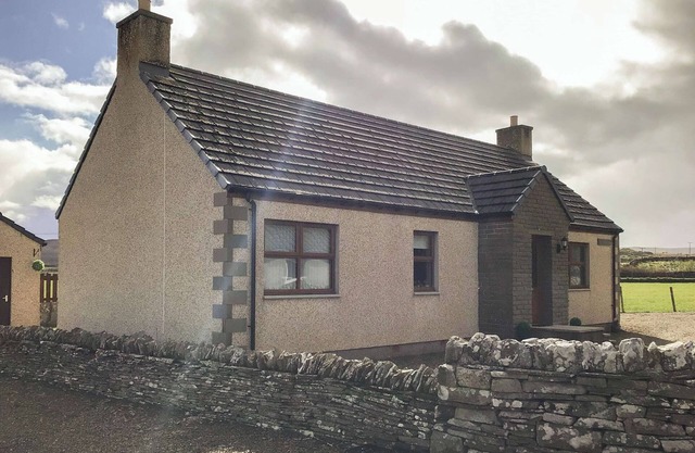 Stackyard Cottage is located in Reay, Caithness.