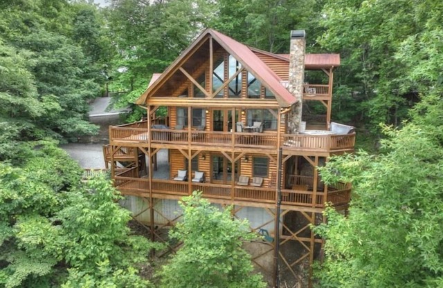 Stairway to Heaven- Pet Friendly | Pastoral Views | Outdoor Fire Pit