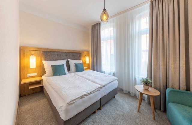 Standard double room 10 (top floor right) - 24/7 self-check-in, 14008