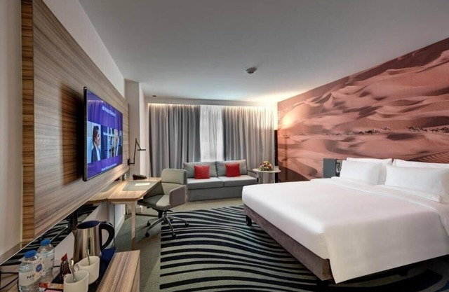 Standard Room Near Sharjah Expo Centre By E R