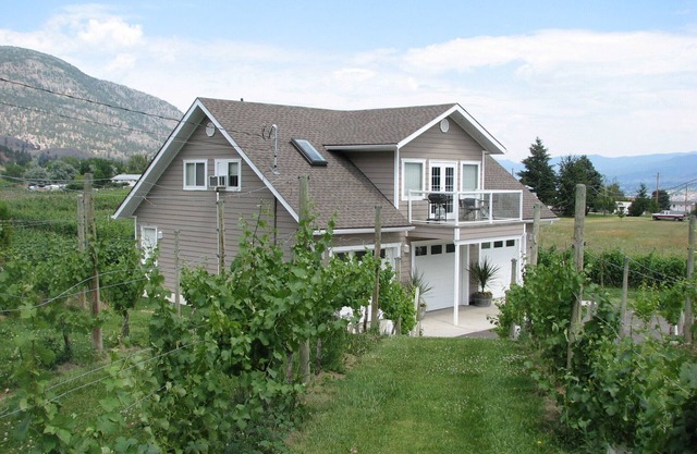 Starz Vineyard Vacation Rental