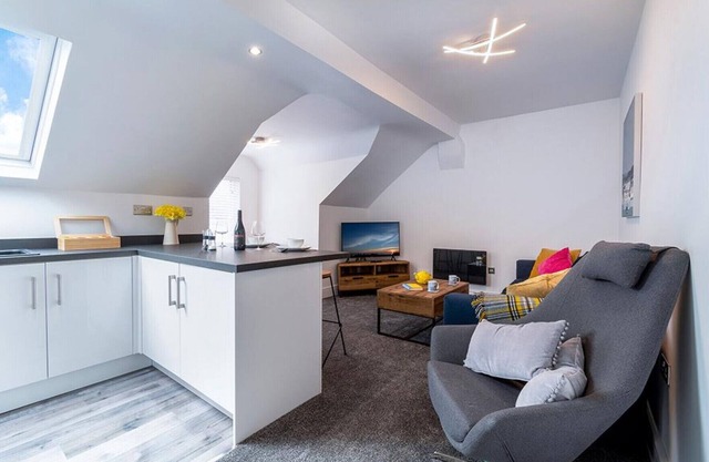 Station Loft - One Bedroom Cottage, Sleeps 2