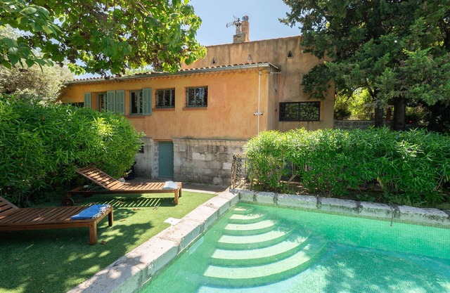 Stay in the world of Chez Bruno — Maison Bruno in Lorgues