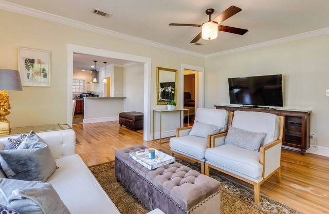 Stay & Play in Pensacola: Apartment Near Dtwn