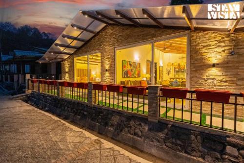 StayVista at Casa Di Oberoi with BBQ & Bonfire