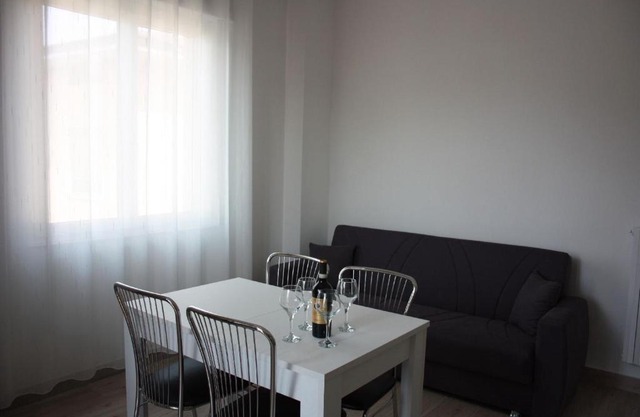 [Stazione] - Casa privata con veranda