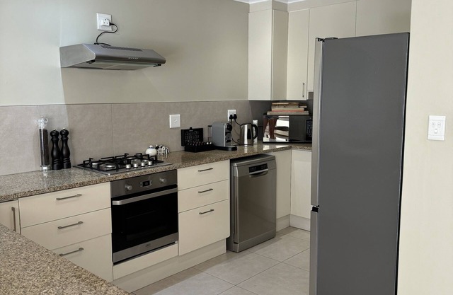 Stellenbosch Centre - Luxury Townhouse in Dorpstraat