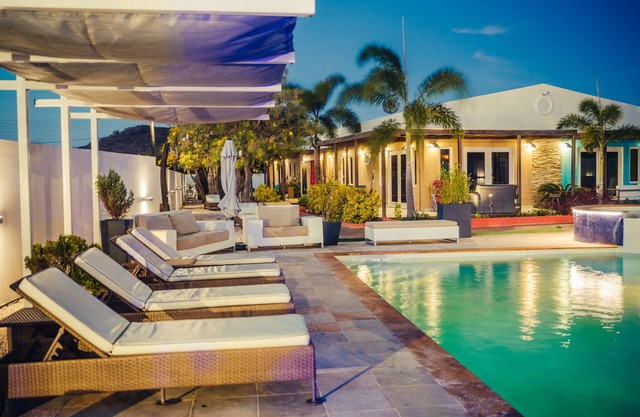 Steps from Beautiful Beaches, Surrounded by Nature, and Perfect for Relaxing