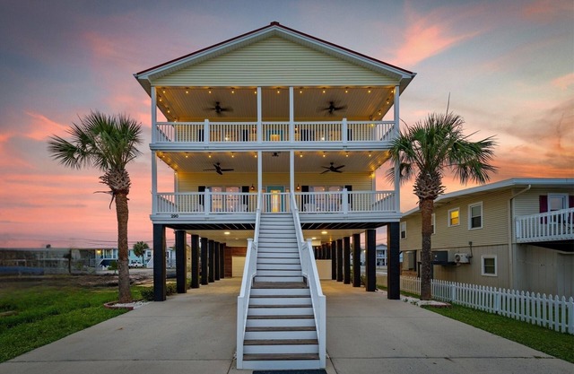Steps From Pier | PVT HTD Pool | Games | Golf