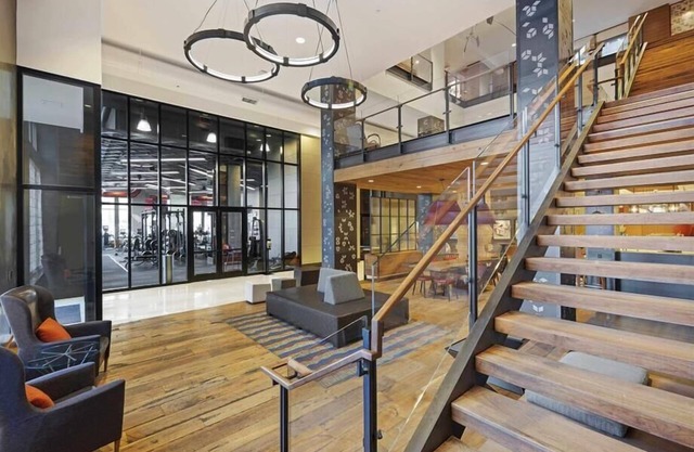 Steps to Metro 2 BR | Pentagon City | Pet-Friendly
