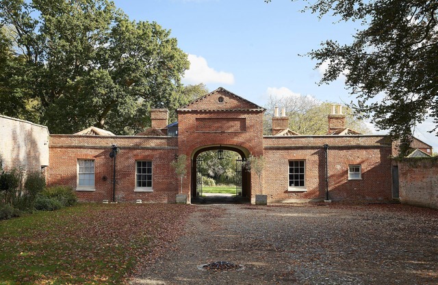 Stewards House - a spacious cottage in Wolterton sleeping 6 guests