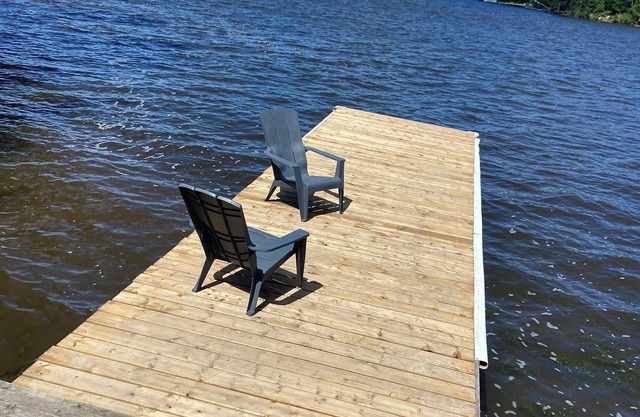 Still Cove Point: Luxury Waterfront Cabin