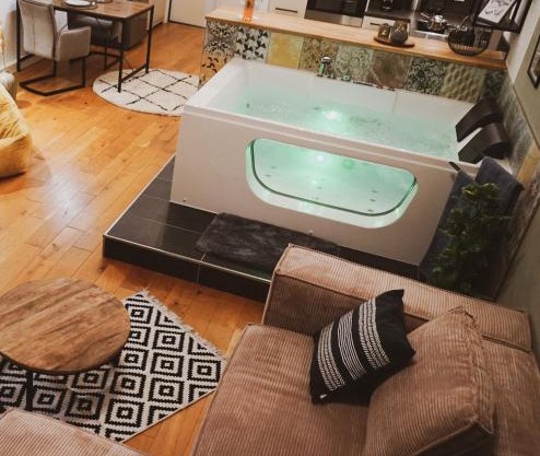 Stilvolles City-Loft mit privatem Whirlpool