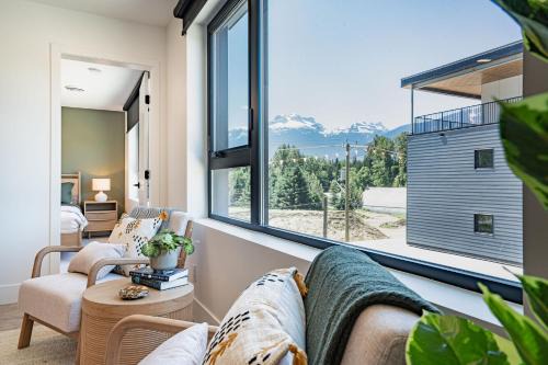 Stoked On Revy - Family Condo in Revelstoke