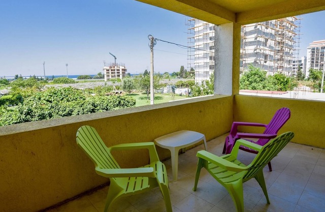 Stone Rustic Flat w Sea and Nature View in Bar