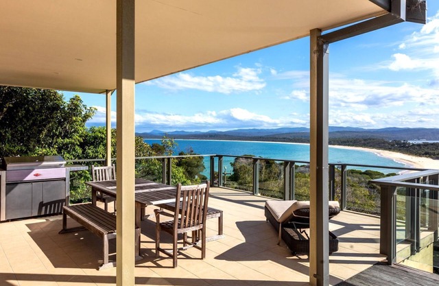 Stonier Beach House