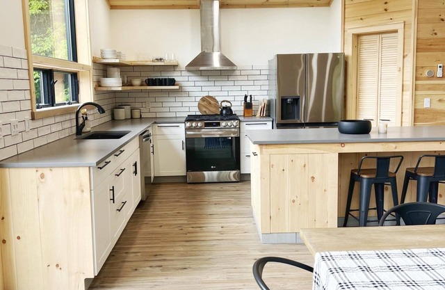 Stowe Serenity Lodge - Minutes to the Mountain
