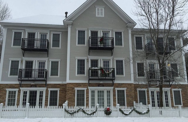 Stowe Village Hideaway ™- Your Winter Wonderland in Vermont