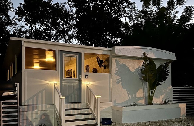 Stress Free Home W/Boat Ramp and Private Beach