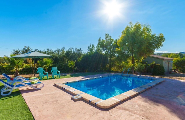 Stunning private villa for 3 guests with A/C, private pool, WIFI, TV, patio and pets allowed