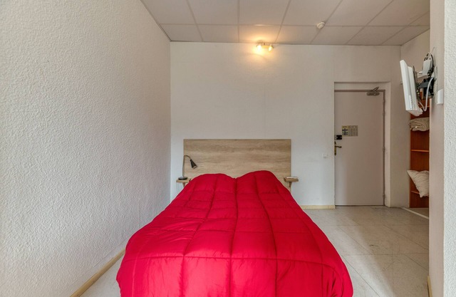 Studio '109' with Shared Pool, Shared Terrace and Wi-Fi