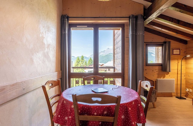 Studio Apartment '7 - La Pierramenta' with Mountain View, Shared Garden and Wi-Fi