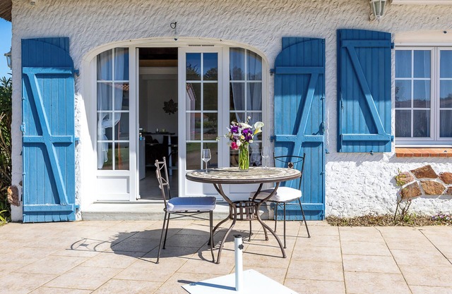 Studio Apartment 'Le De Château Trompette' with Wi-Fi