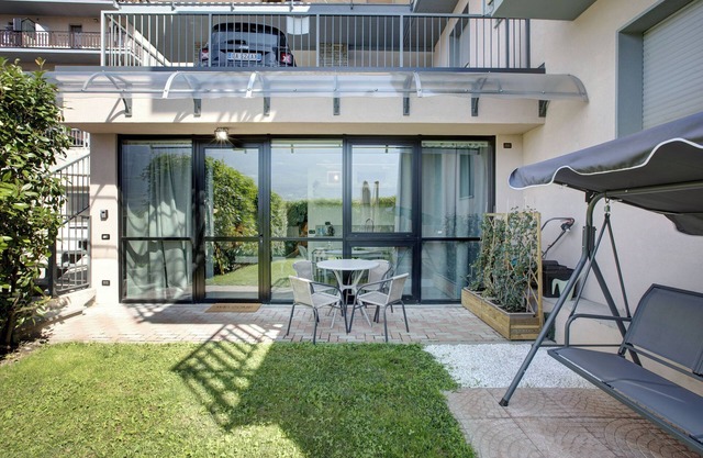 Studio Apartment 'Maison Claire' with Mountain View, Wi-Fi and Air Conditioning