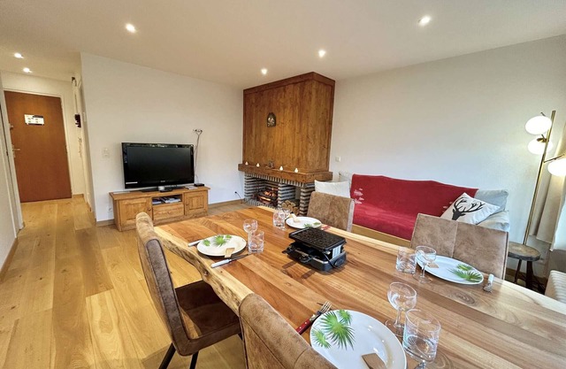 Studio Apartment with Cabin, Balcony, Parking - 4 Guests, Megève