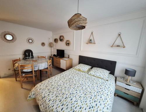 Studio cocooning proche plage & centre