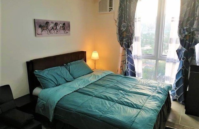 Studio Condominium - Short and Long Term Staycation