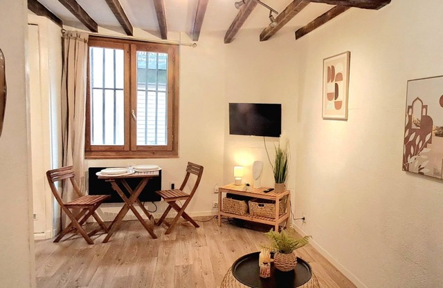 Studio Corconne, City & Sights by Foot