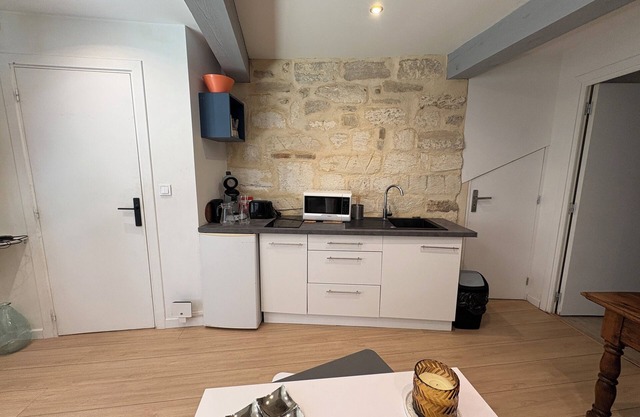 Studio downtown 35 m2 Villeneuve les Avignon