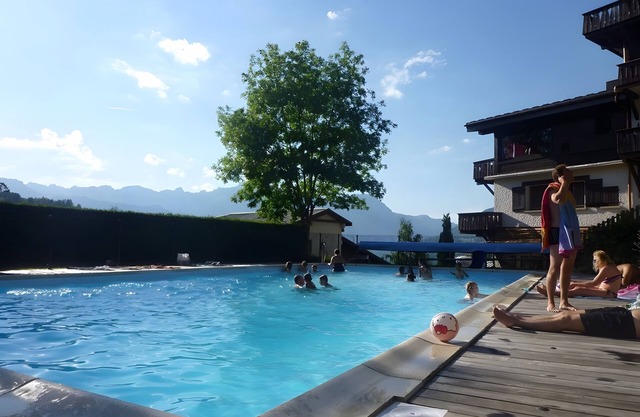 Studio Apartment 'Saint-Gervais' with Mountain View, Shared Pool and Private Garden