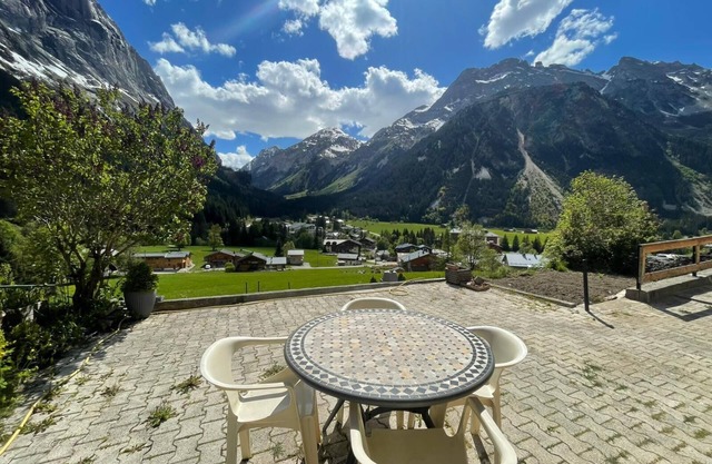 Studio les Bieux in a mountain chalet