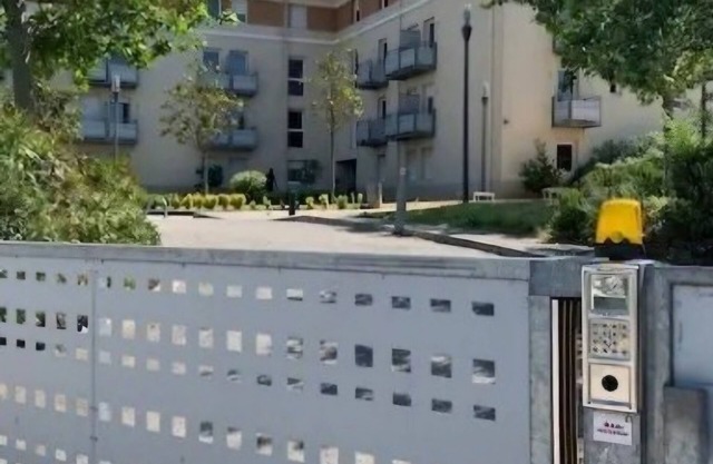 Studio Near City Center