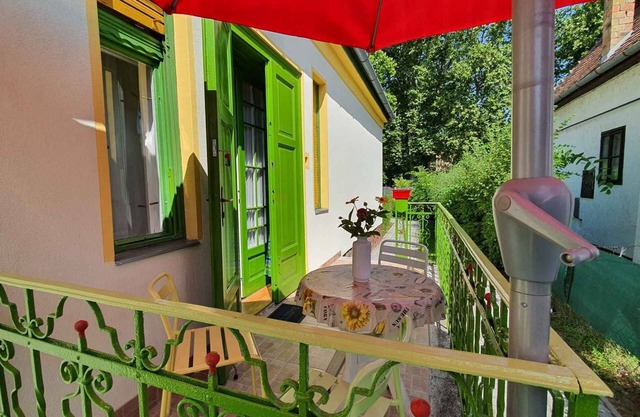 Studio near the beach with internet