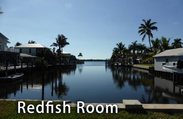 Studio Redfish Room in Matlacha/Fisherman's Paradise