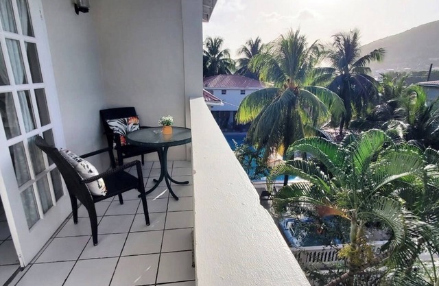 Studio w Pool Near IGY Marina, Beach & Amenities