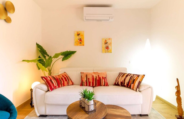 Studio with Large Terrace and Parking Near the Beach