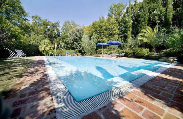 Stunning private villa with A/C, private pool, WIFI, TV, patio, panoramic view and parking