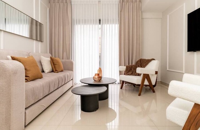 Stunning 2 bdm apt, Haneviim 44