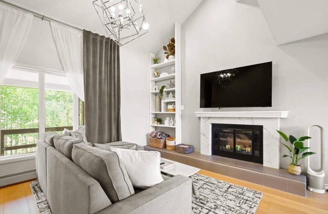 Stunning 3BR Central to Breck/Keystone/Copper!