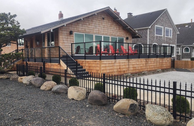 Stunning 4br Oceanfront on South Prom