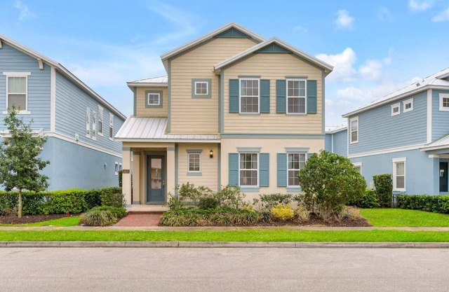 Stunning 5-Bedroom Pool Home in Reunion Resort – Close to Disney, Themed Rooms, Games & Theater Room