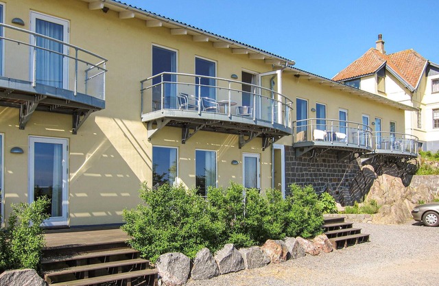 Stunning apartment in Allinge with WiFi