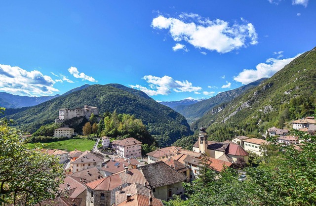 Stunning apartment in Stenico with WiFi