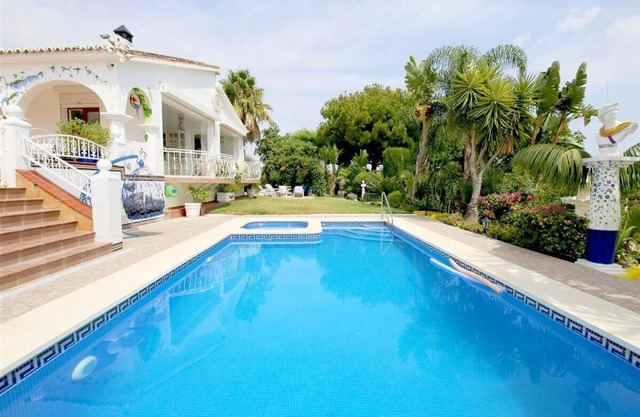 Stunning hillside family villa with all features, Under 10 mins drive to beach and town centre