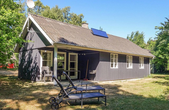 Stunning home in Aakirkeby with WiFi